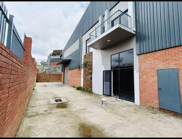 INDUSTRIAL PROPERTY TO RENT IN COSMO BUSINESS PARK